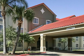  Quality Inn Kingsville Hwy 77  Кингсвилл